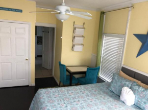 The Allenhurst, Beach Apartment #2, Bright Queen Studio